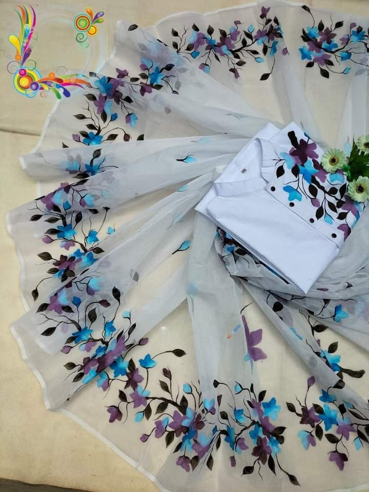 কাপল স্টাইলে এবার আসুক আলাদা ছোঁয়া!